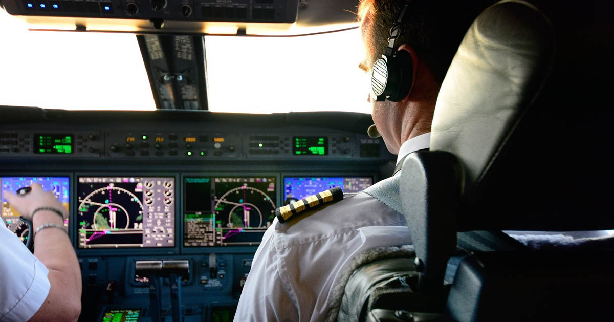 FO on Flight Deck