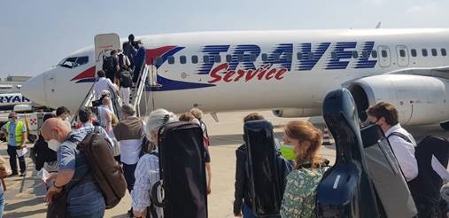Orchestra flying to Greece