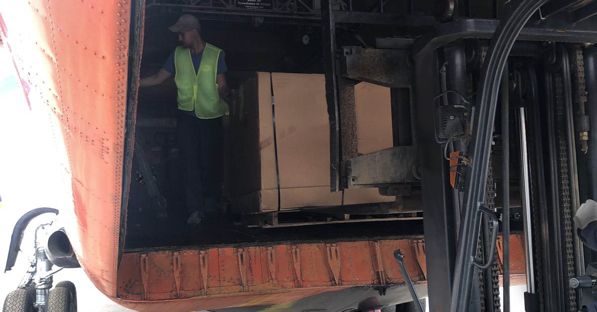 Offloading cargo