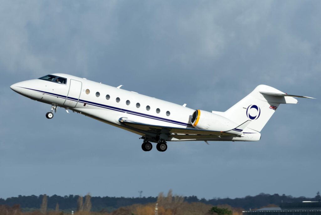 Gulfstream g280 mid size jet charter