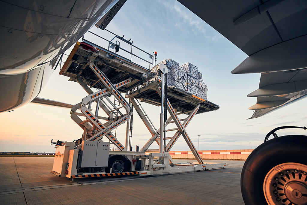 Unloading wide-body cargo airplane