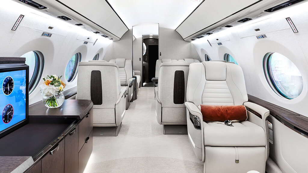 onboard gulfstream private jet 700