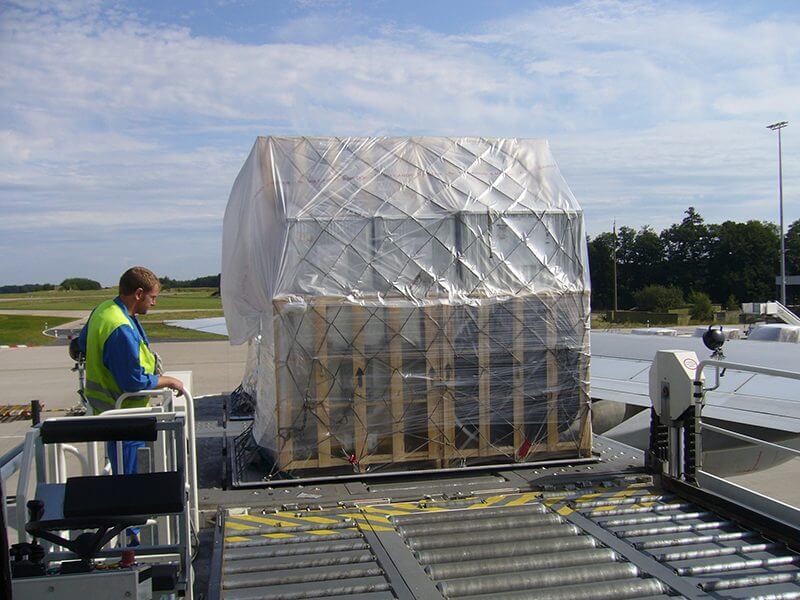 Real-time cargo tracking technologies