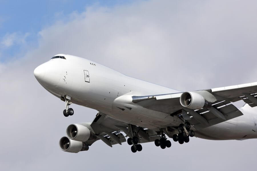 Cargo plane