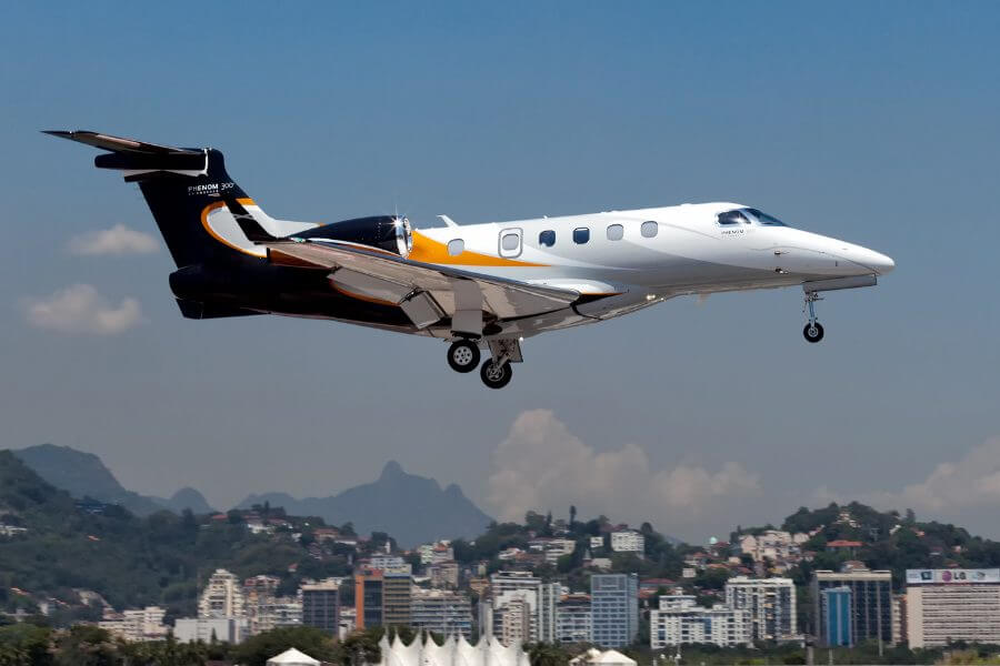Phenom 300-Ski