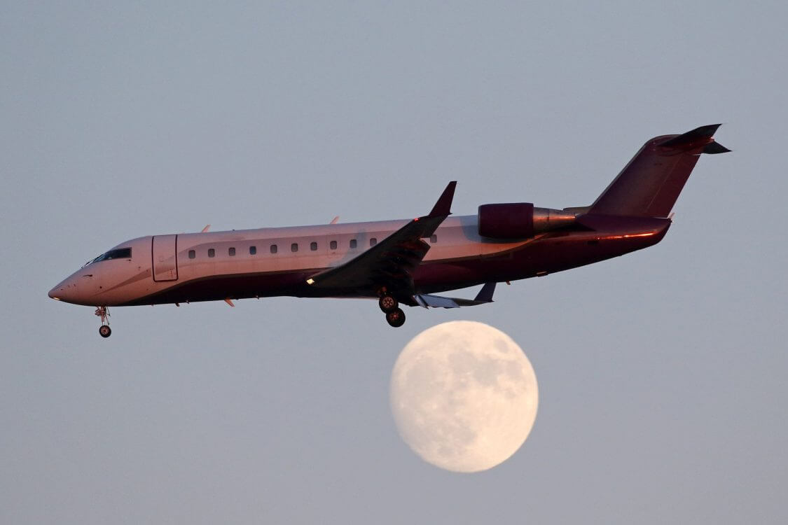 Bombardier Challenger 850